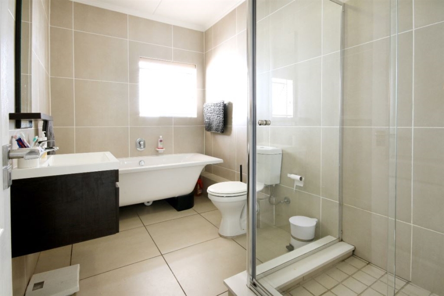 To Let 2 Bedroom Property for Rent in De Velde Western Cape